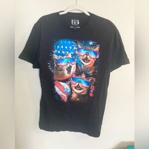 Fun and patriotic cat T-shirt size large